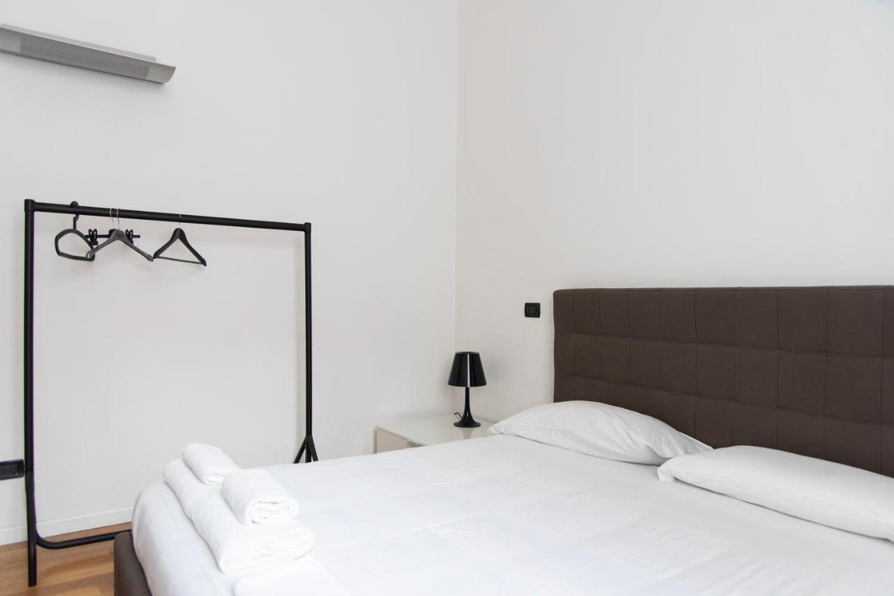 Youhosty - Monte Nero 68 Apartment มิลาน ภายนอก รูปภาพ